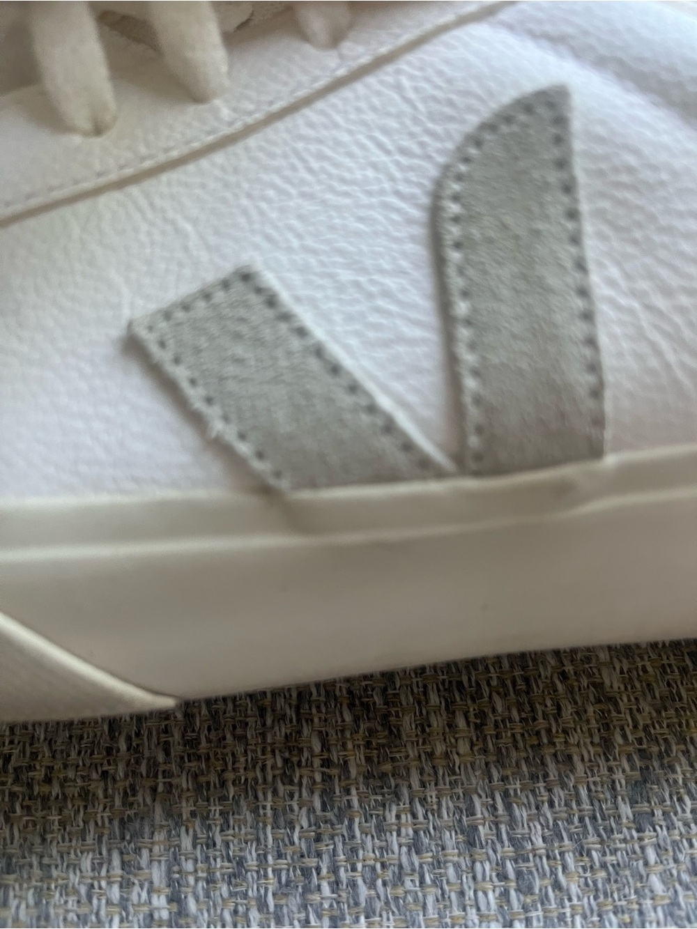 Veja Women's White Low-Top Leather Sneakers - Picture 6 of 11